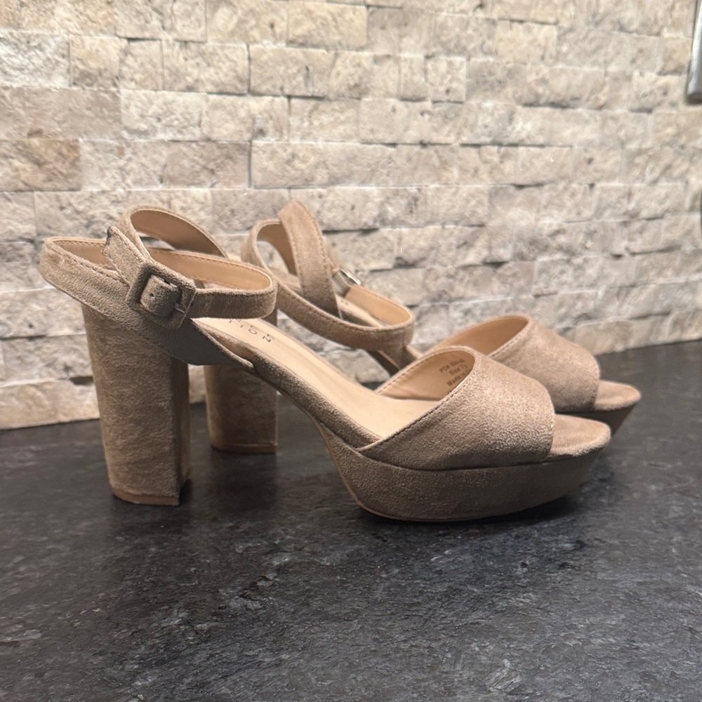 Journee Collection Tan Suede Platform Sandals